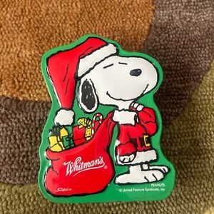 Vintage Whitmans Snoopy Peanuts Holiday Christmas Santa Mini Candy Tin Box